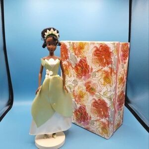 Disney Princess Tiana Gift Set doll Lipsmacker frog princess NWOT